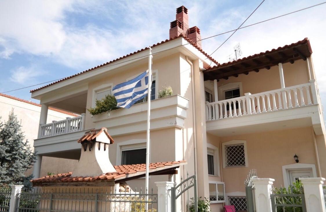 In The Shadow Of Meteora Apartment Kalambaka Exterior photo