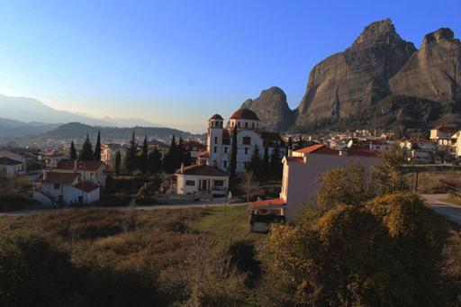In The Shadow Of Meteora Apartment Kalambaka Exterior photo